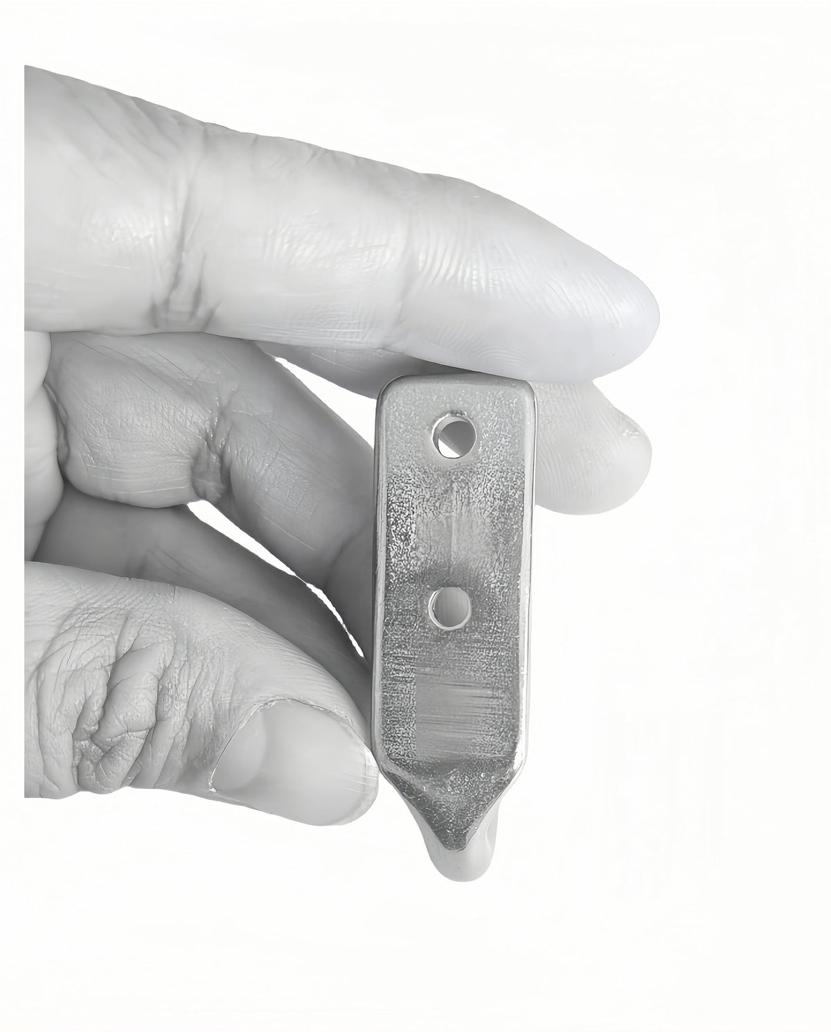 HAIWEN polished surface wall hook resists rust and adds a sleek look.
