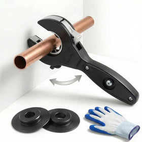 HalfofLife ratcheting pipe cutter demonstrates close-quarters cutting capability.