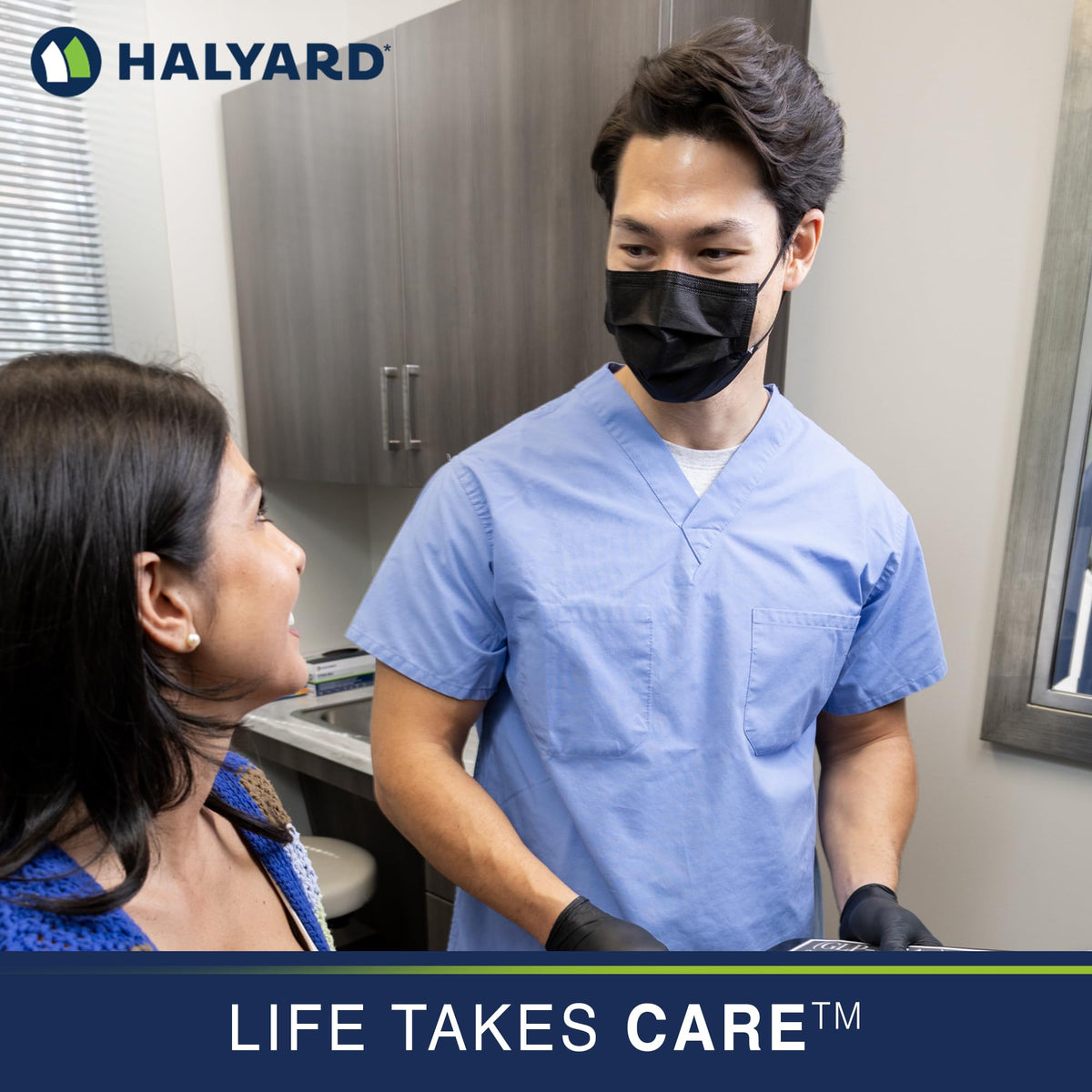 HALYARD 50-pack keeps masks organized and ready