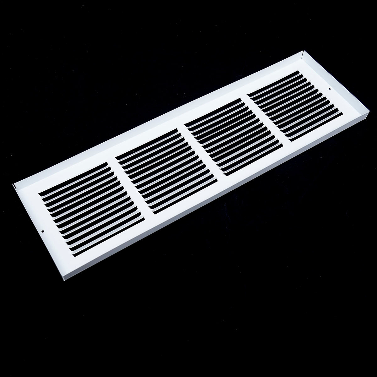 Handua baseboard grille has a smooth surface for simple cleaning.