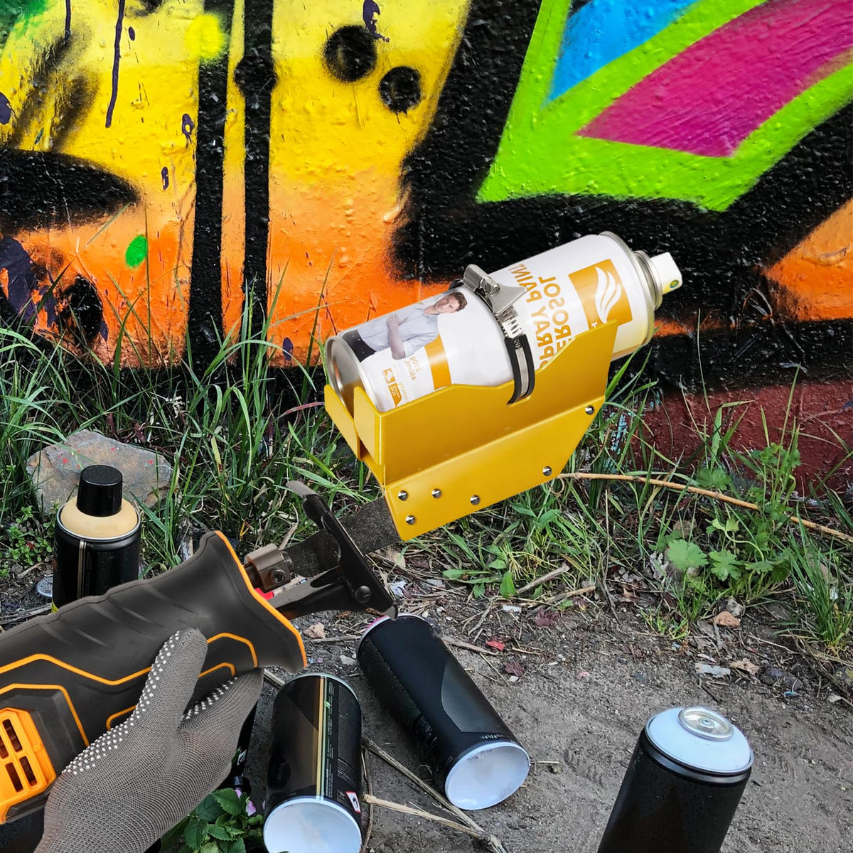 Hazztoll makes house painting and automotive touch-ups faster