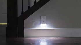 Hello Light sensor automatically turns on when darkness is detected