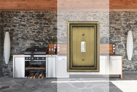 Henne Bery antique brass finish close-up highlights craftsmanship