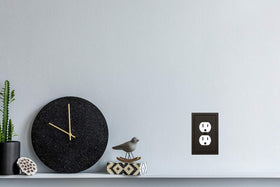 Henne Bery decorative wall plate enhances office or bath spaces