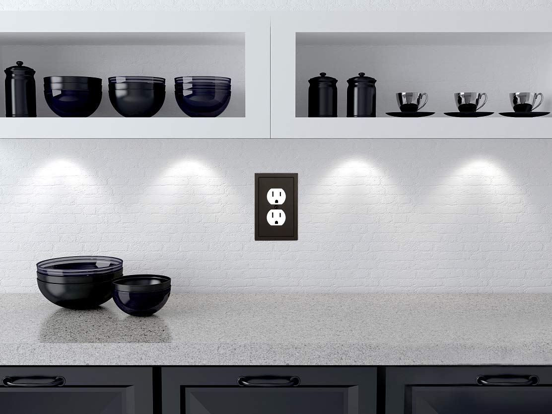 Henne Bery easy-install wall plate with matching screws
