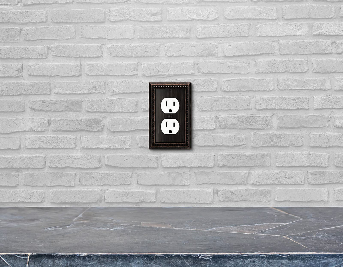 Henne Bery wall plate includes matching screws for easy installation