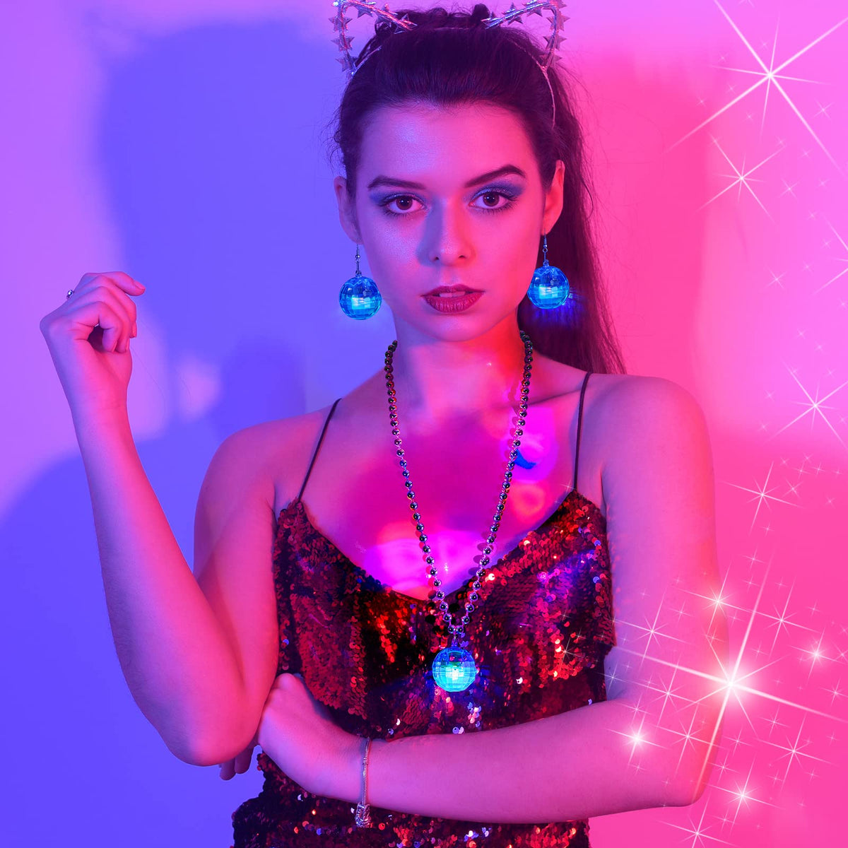Henoyso LED disco ball necklace compact 3.5 cm size for comfortable all-night wear.