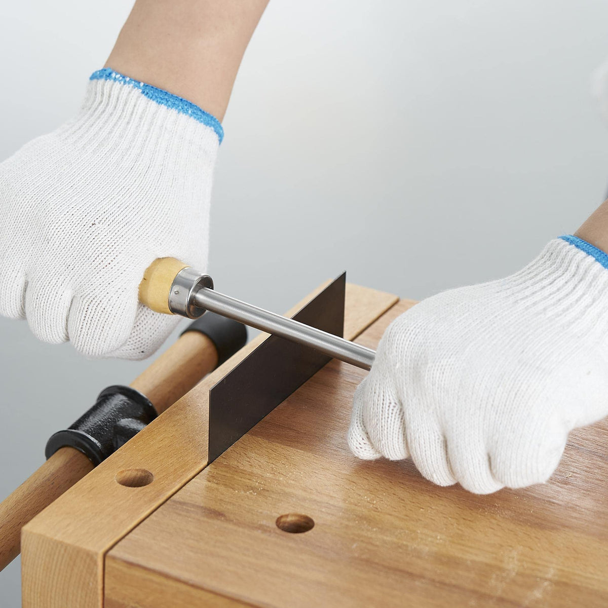 HERMIT TOOLS curved scraper shaping tight curves with control