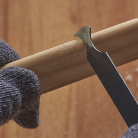 HERMIT TOOLS ergonomic-wooden-handle provides a comfortable grip during long sessions.