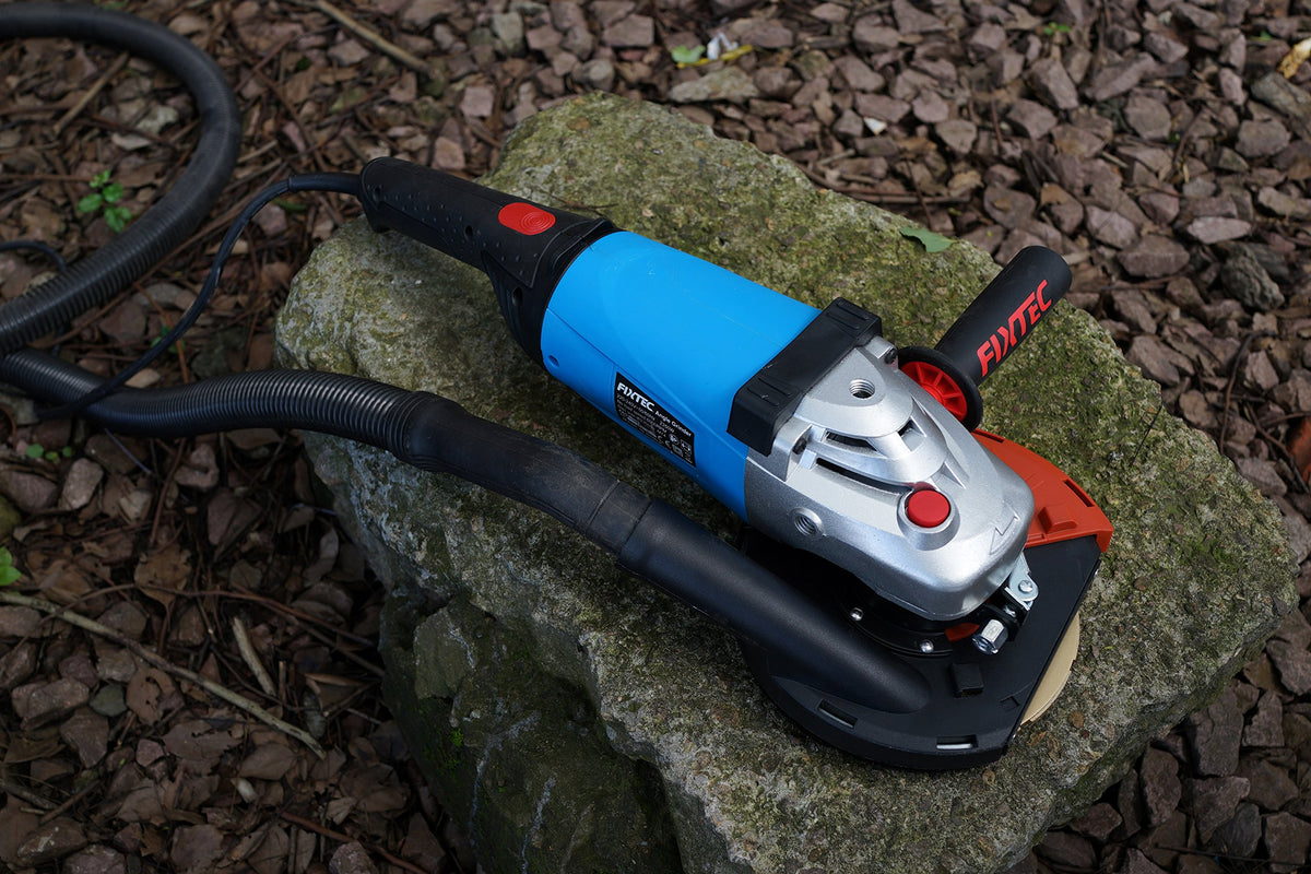 HERZO shroud made of PVC and nylon for durability and light weight.