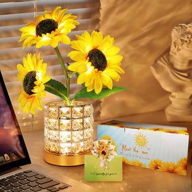 HESUSLA Sunflowers Flower Lamp on table with warm ambient glow for evenings.