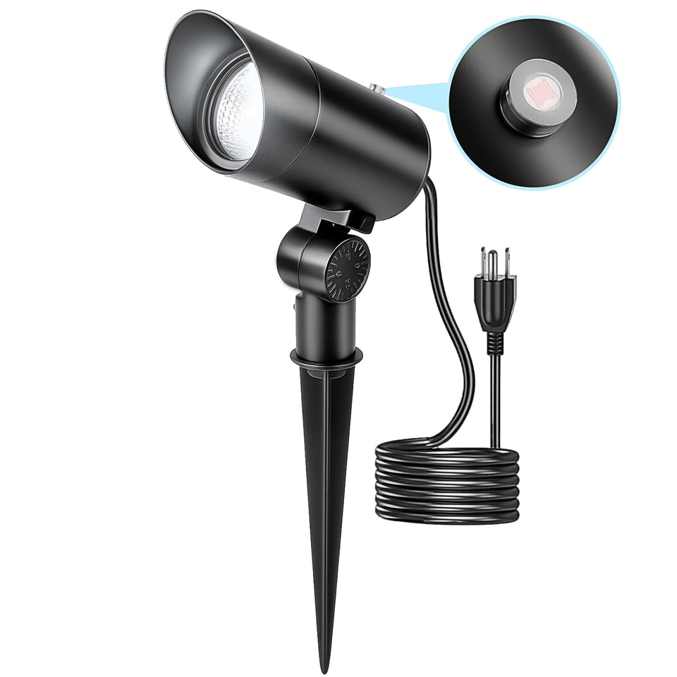 HIBOITEC spotlight with dusk-to-dawn sensor enables energy-saving outdoor lighting.