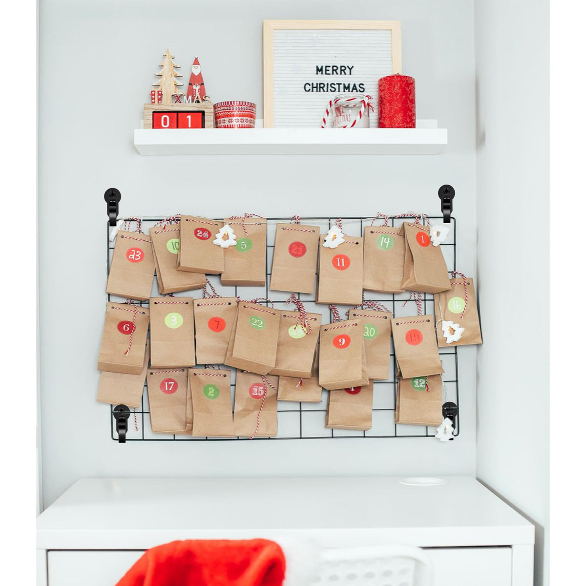 HiGift backyard hanging solution keeps chimes and decor in place.