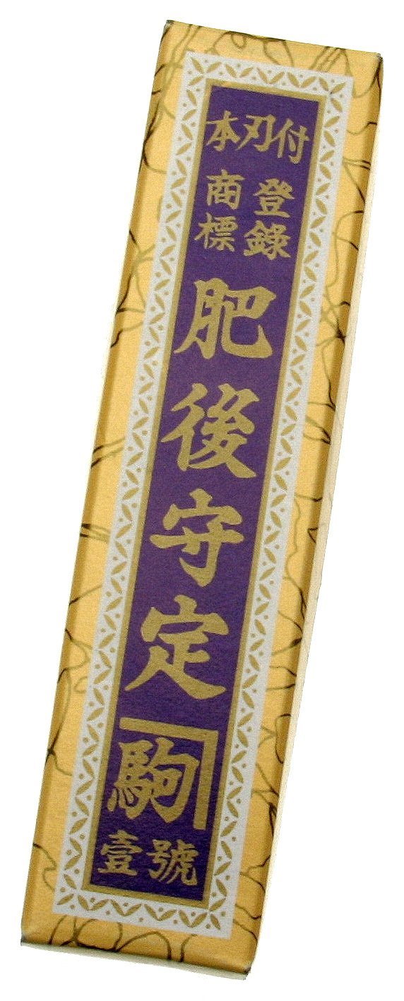 Warikomi steel blade on Higo no Kami knife for sharp, lasting edge.