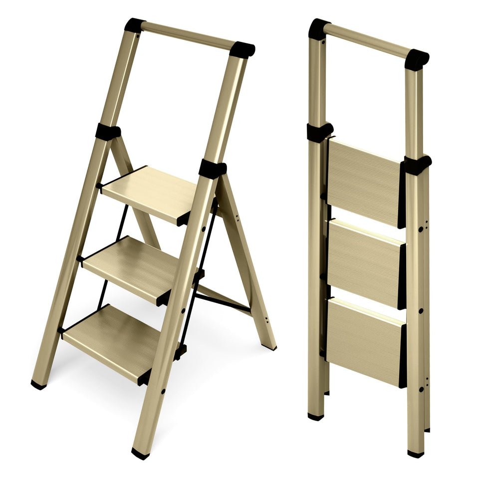 HillhutApex 3 Step Ladder open view shows spacious pedals and sturdy aluminum frame
