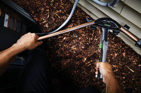 Hilmor 1839032 pumping lever enables smooth one-handed bending.