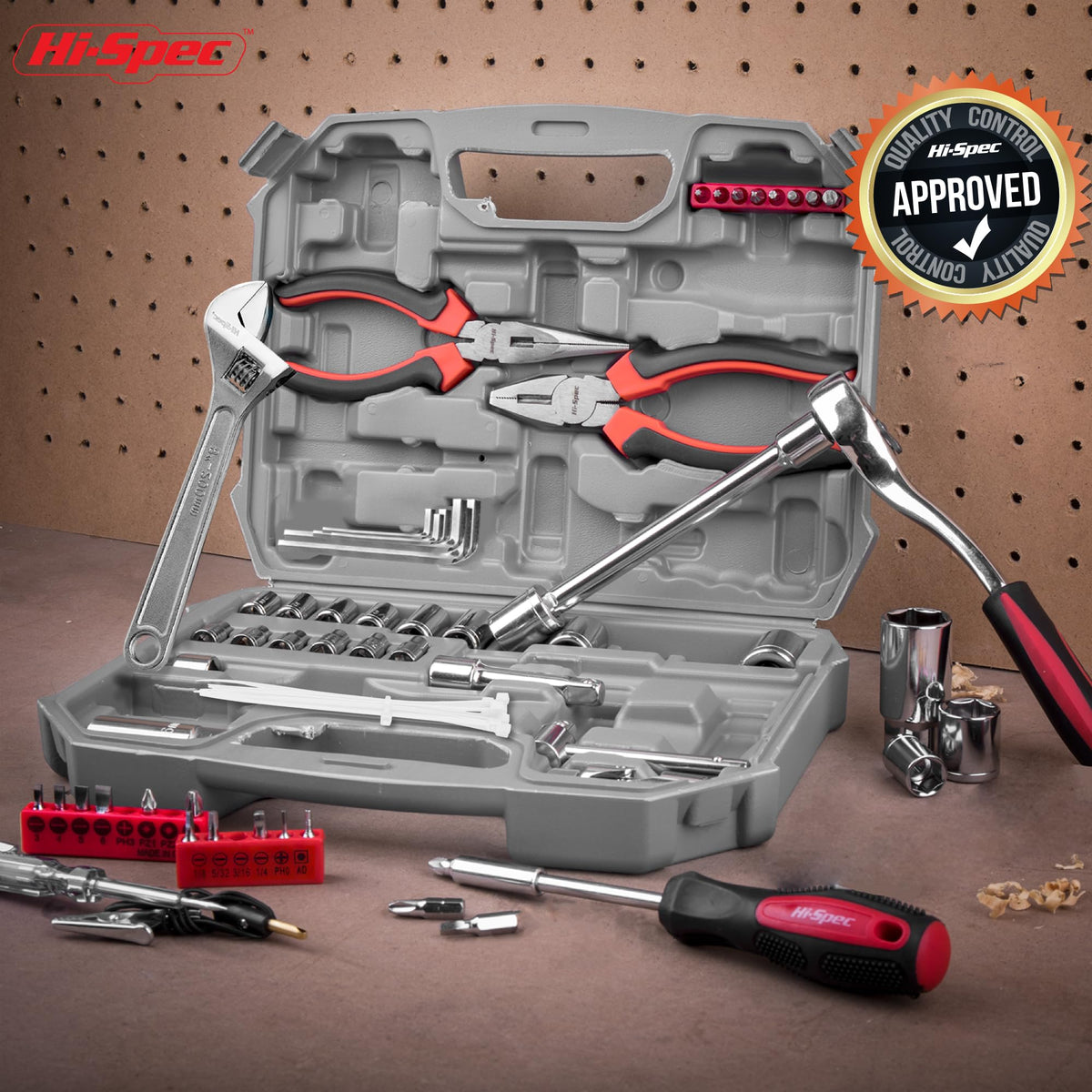 Hi-Spec storage case keeps tools organized in the trunk or workshop.