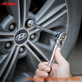 Hi-Spec pliers with non-slip grips enable precise handling.