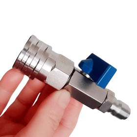 HNOYGNU quick-connect fittings enable tool-free setup for spraying projects.