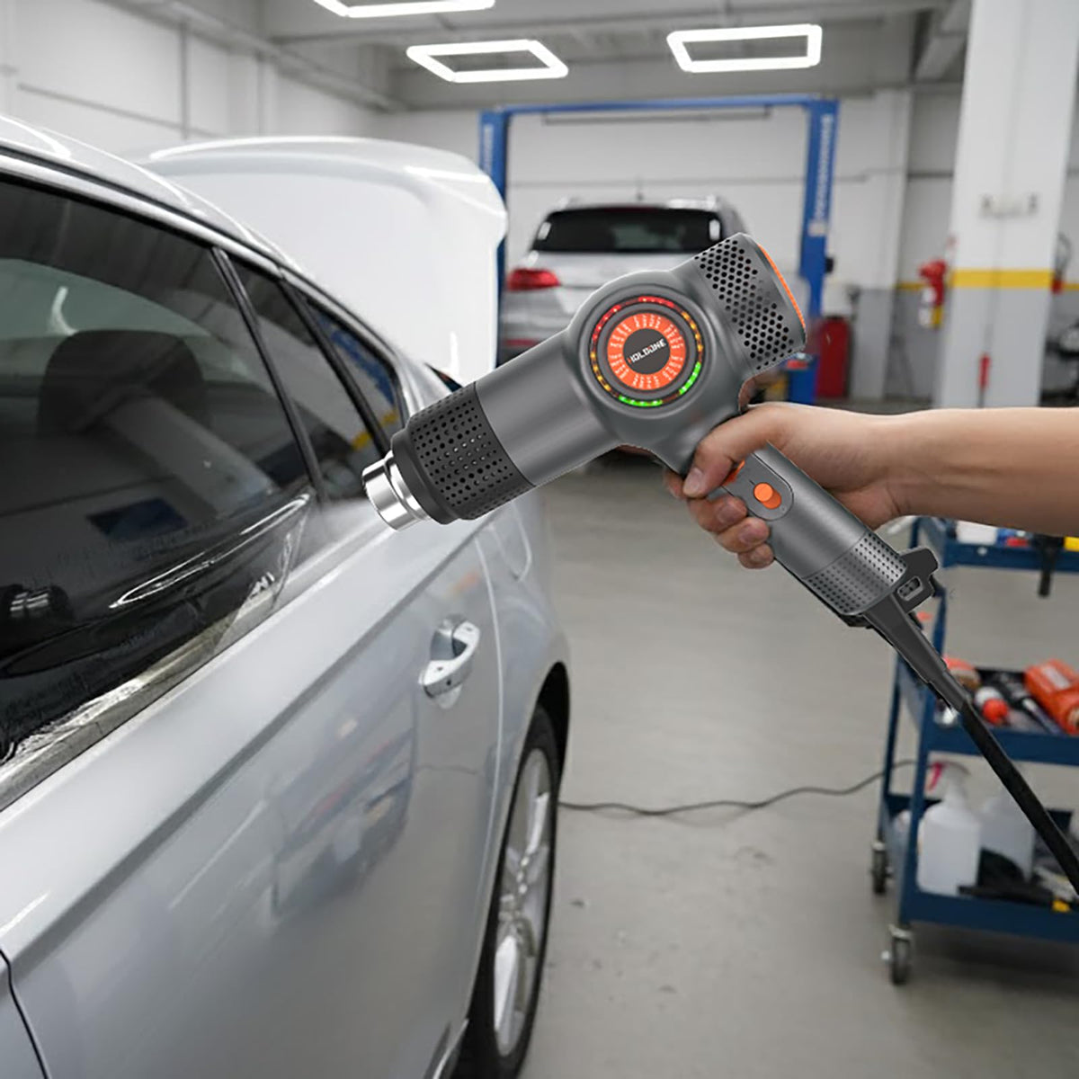 Holdone heat gun ergonomic handle reduces fatigue during use.