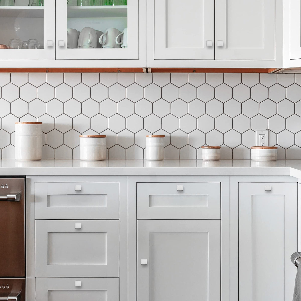 Home Expert matte brushed finish resists rust and corrosion in daily use.