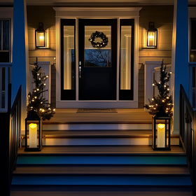 Homemory LED amber flicker provides a warm glow for events.