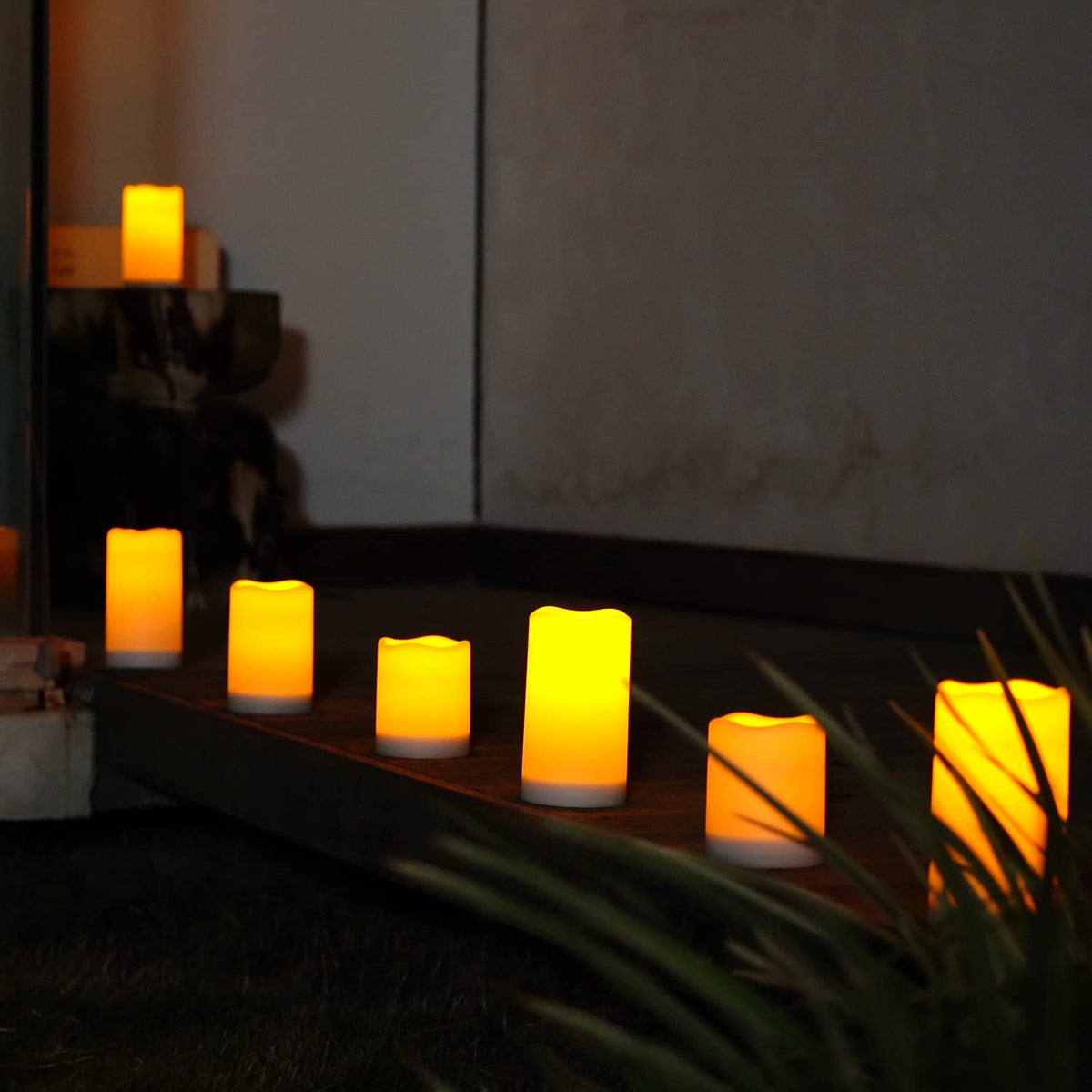 Homemory solar candle sun charging enables many nights of illumination.
