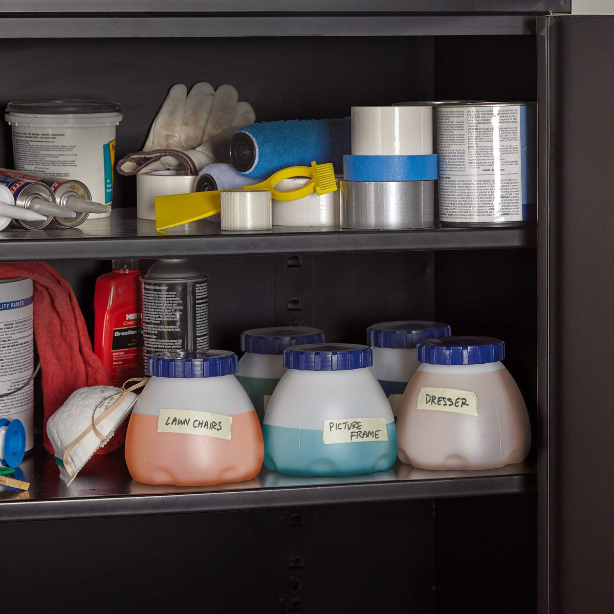 HomeRight C900097.M lid color variation helps visually differentiate containers