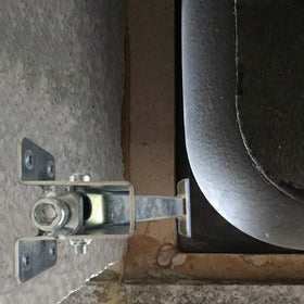 Homydom anti-rust brackets protect cabinets and countertops during installation