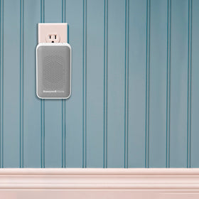 RDWL313P2000 plug-in battery-free doorbell powered by outlet