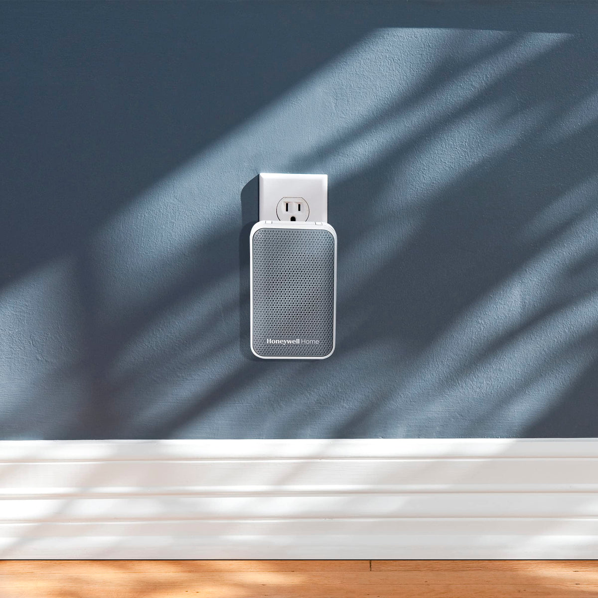 RDWL313P2000 250-foot range enables flexible room placement