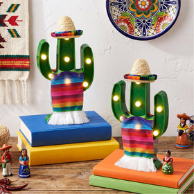 Honoson cactus light battery-operated design frees you from cords.