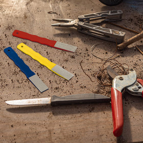 Honoson flat-hone set shows a versatile diamond sharpening surface.