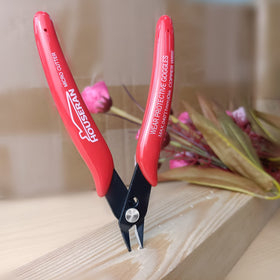 Houseran 170 with internal spring enables easy one-handed use