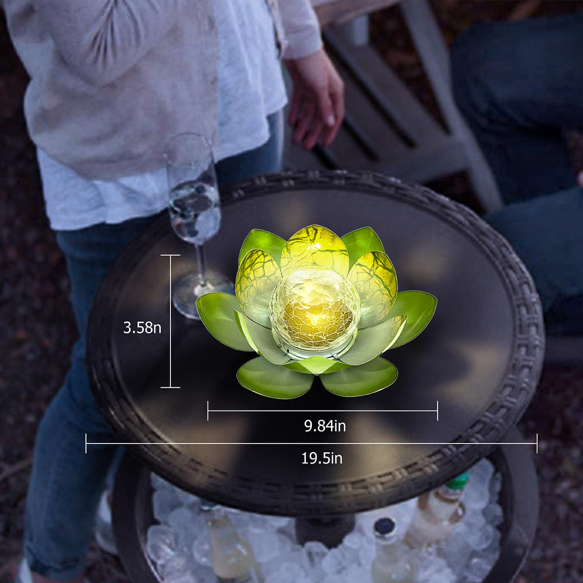 Huaxu crackle glass lantern bulb creates ripple light effects outdoors.