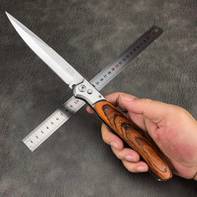 HUAAO knife in pocket scene shows discreet carry and ready accessibility.