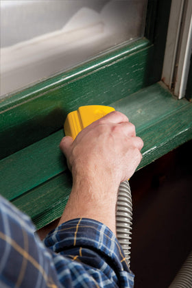 Hyde 9160 sanding near corners using included corner sponge