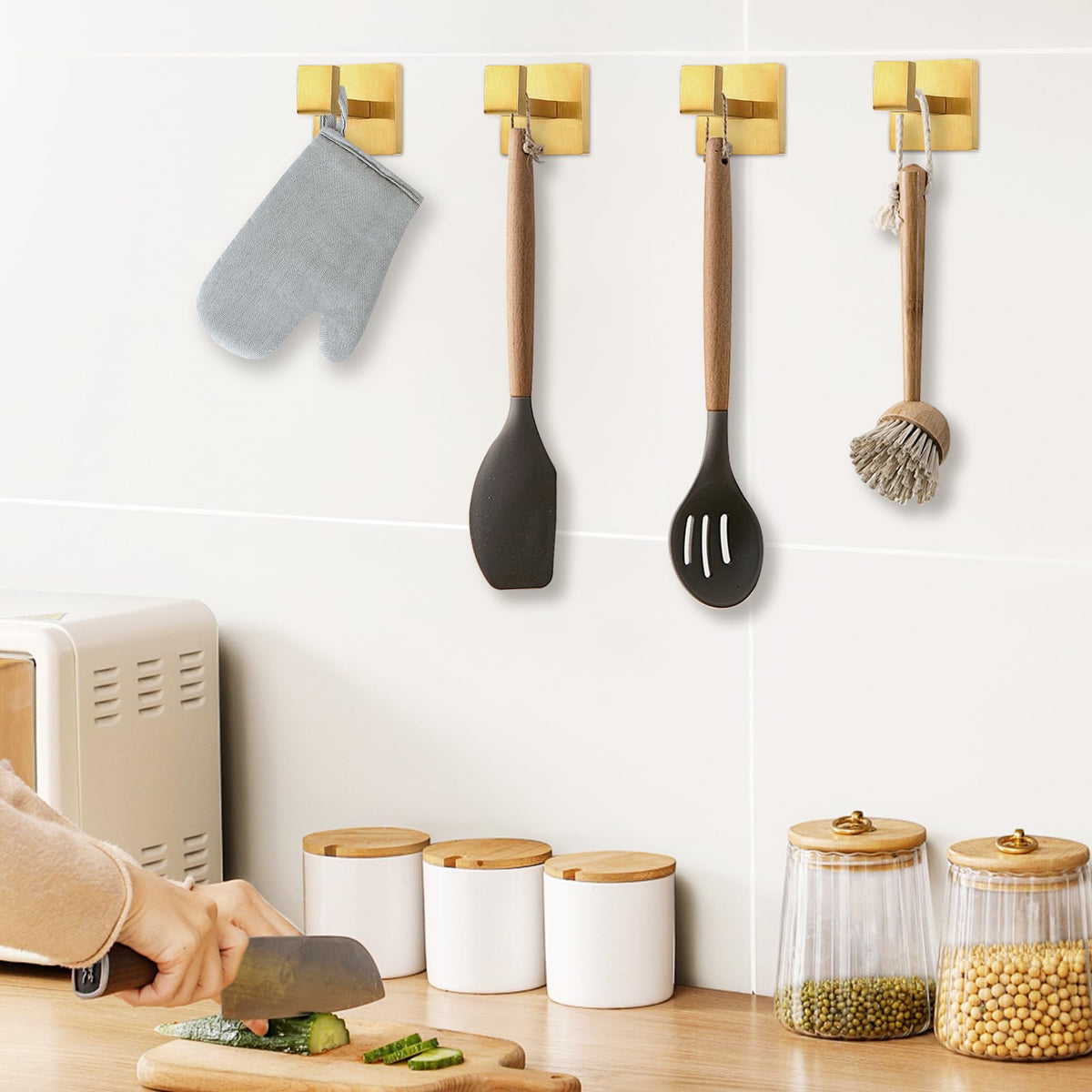 IBosins stainless steel brushed-gold finish towel hook close-up showing durable hardware
