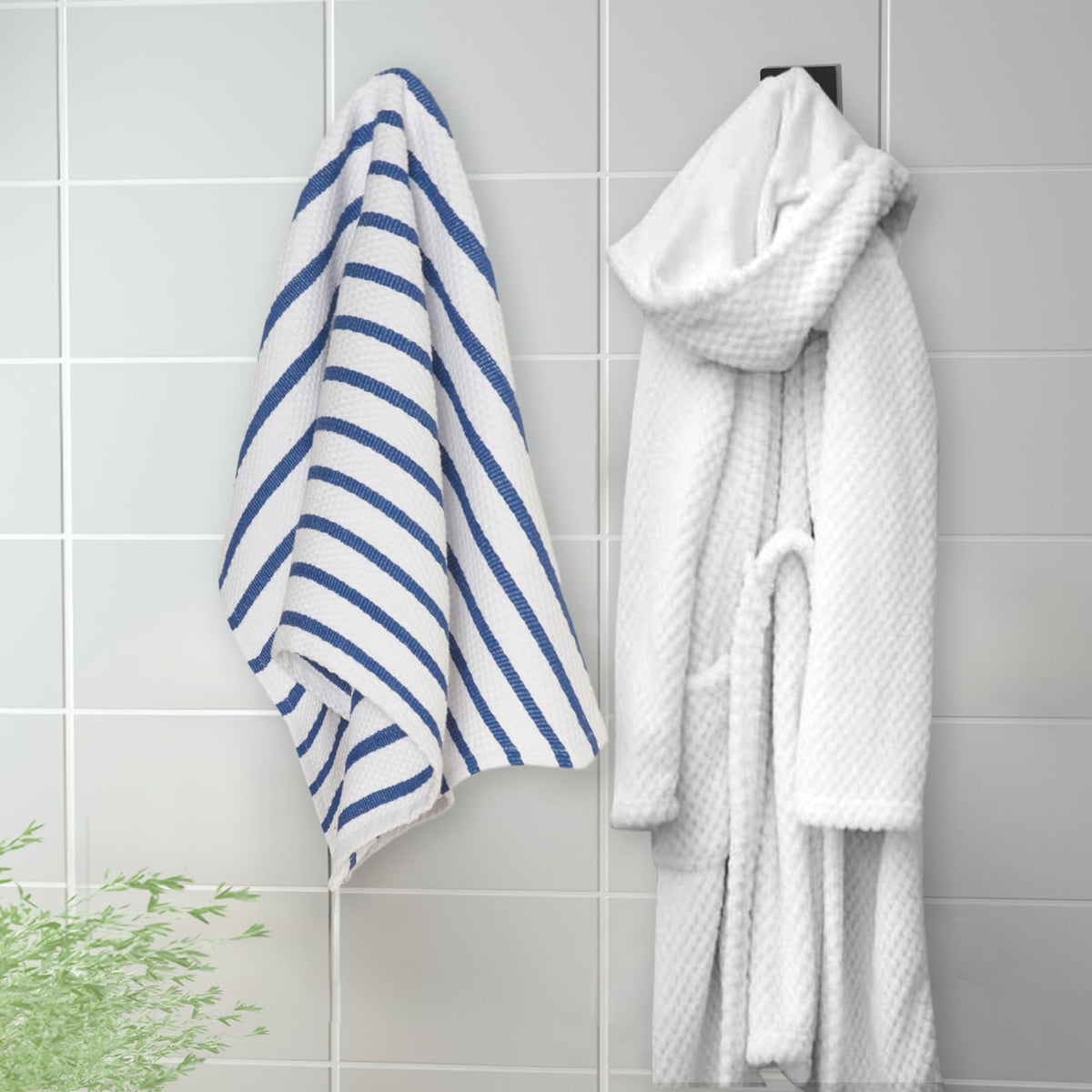 IBosins stainless steel towel hanger delivers rust-free durability.