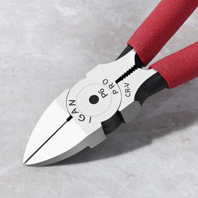 IGAN P6 chrome-vanadium blades close-up emphasizing durability