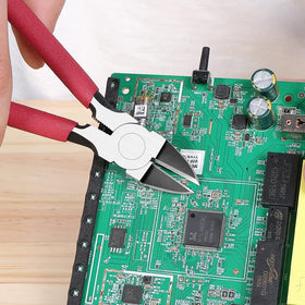IGAN P6 flush-cut blades delivering smooth cuts for crafts