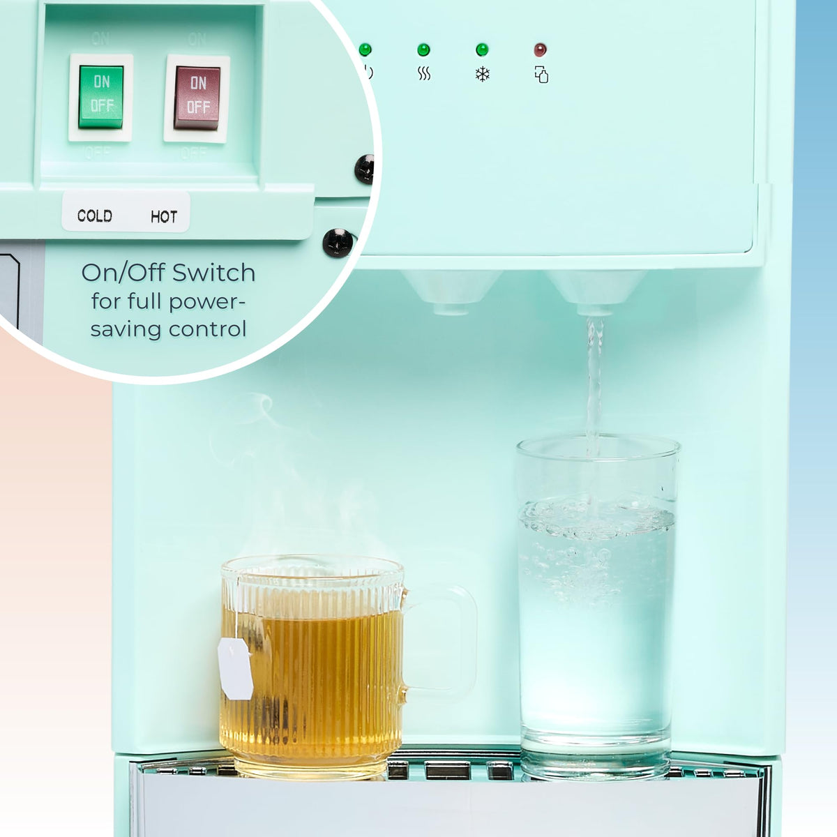 Igloo Retro Bottom Load Dispenser removable drip tray for easy cleaning.