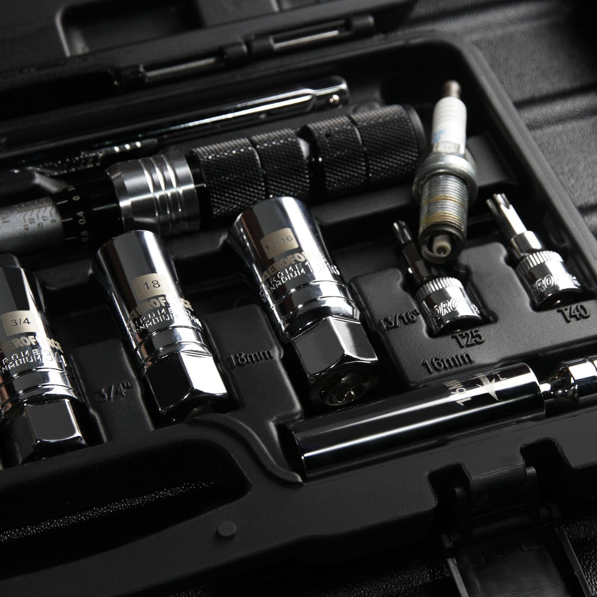 AEROFORCE 14PC 3/8 Drive Spark Plug Socket Set with Torque Wrench – Swivel Magnetic, CR-V Steel