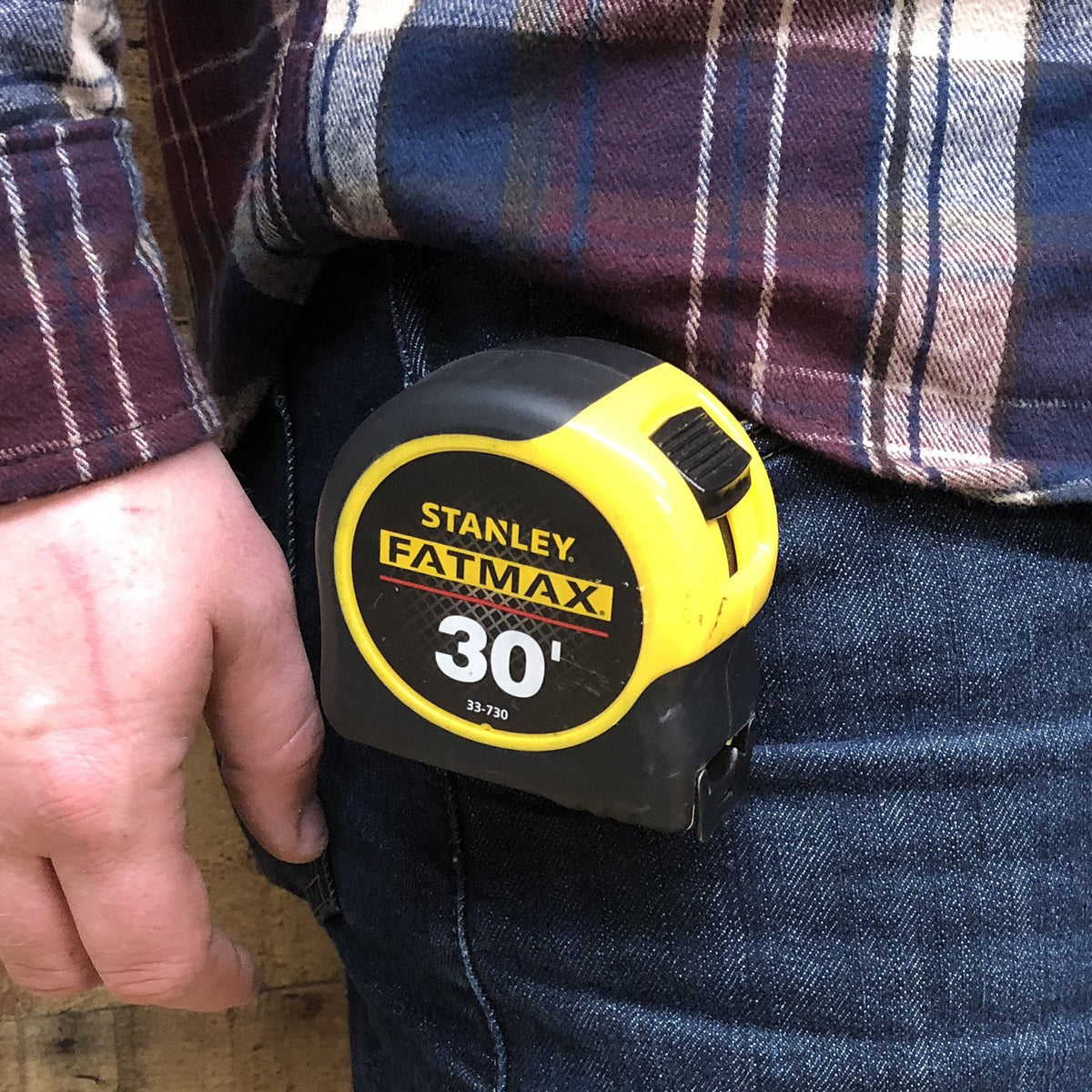 STANLEY FatMax 30 ft Tape Measure | 1-1/4 in Blade, Mylar-Coated, BladeArmor, 11 ft Standout, 16