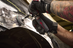 Ingersoll Rand 5102MAX lightweight design supports comfortable all-day use.