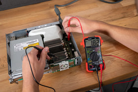 INNOVA 3320 10 MΩ input impedance protects circuits during tests