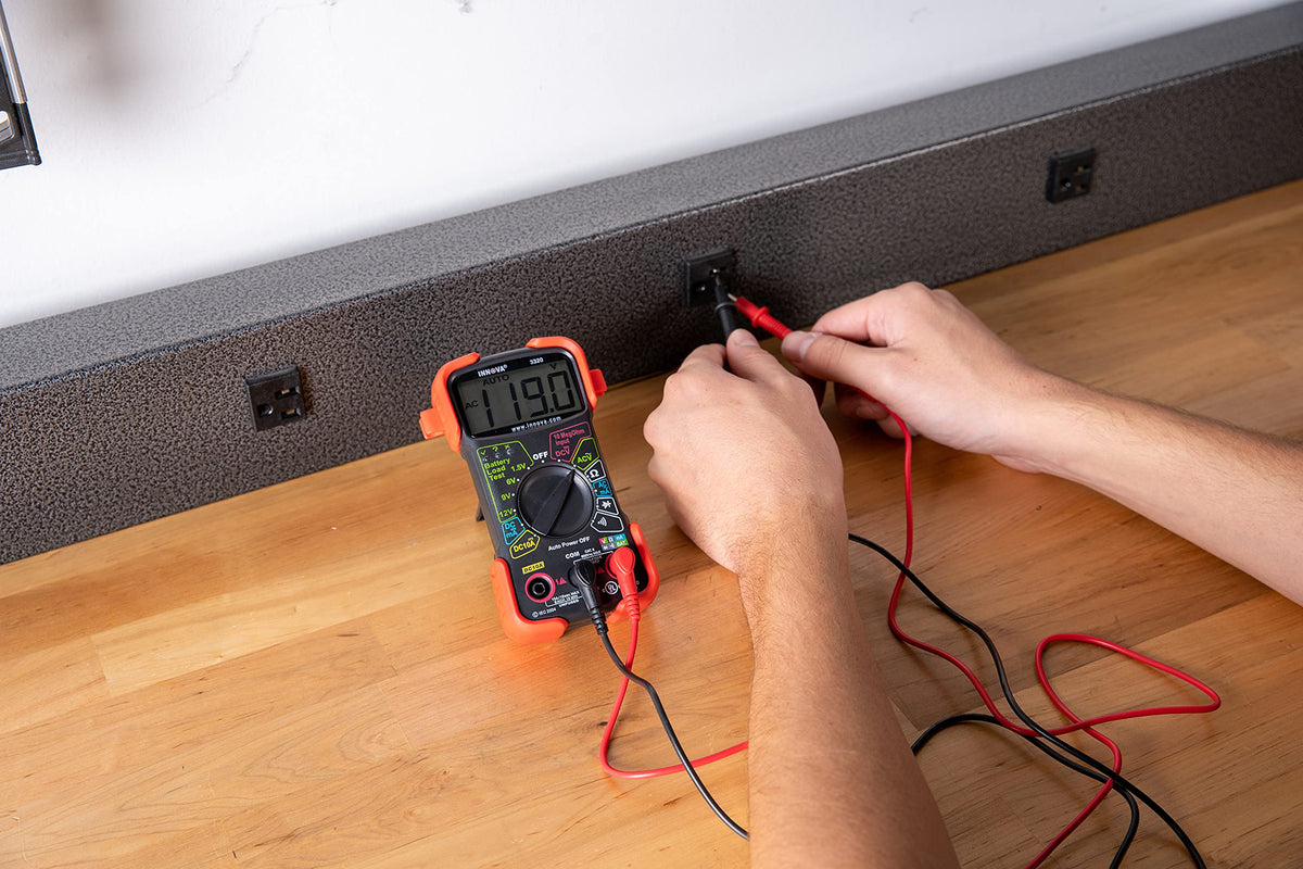 INNOVA 3320 test leads attached for immediate testing