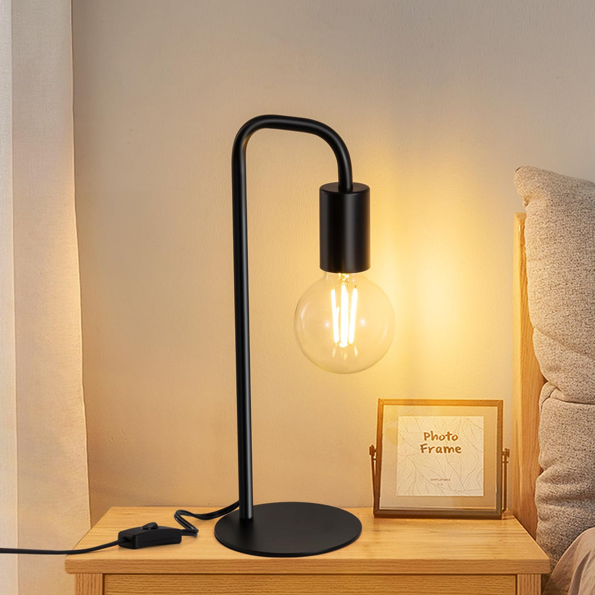 Iporovon industrial lamp with E26-socket supports versatile bulbs for mood.
