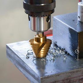 IRONANT 118-degree split-point tip with spiral dual-flute design reduces wandering.