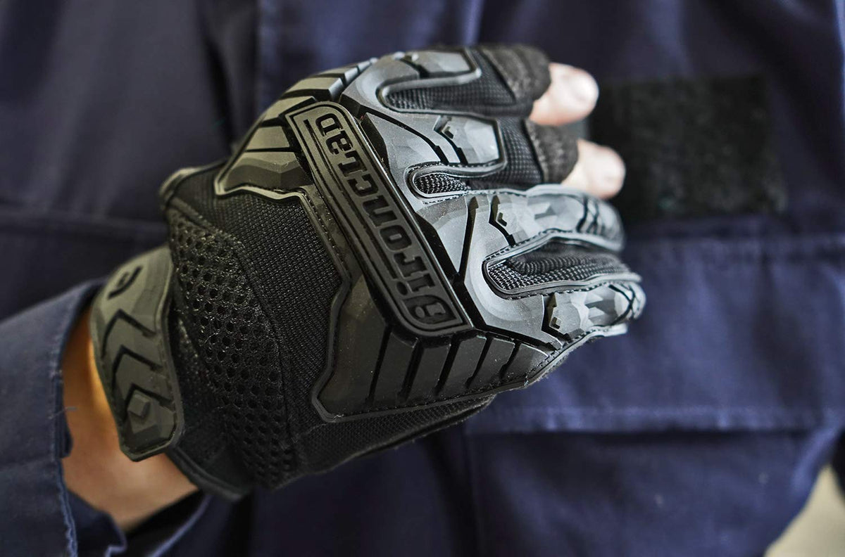 Ironclad Tactical Framer Impact Black palm anti-vibration padding close-up.